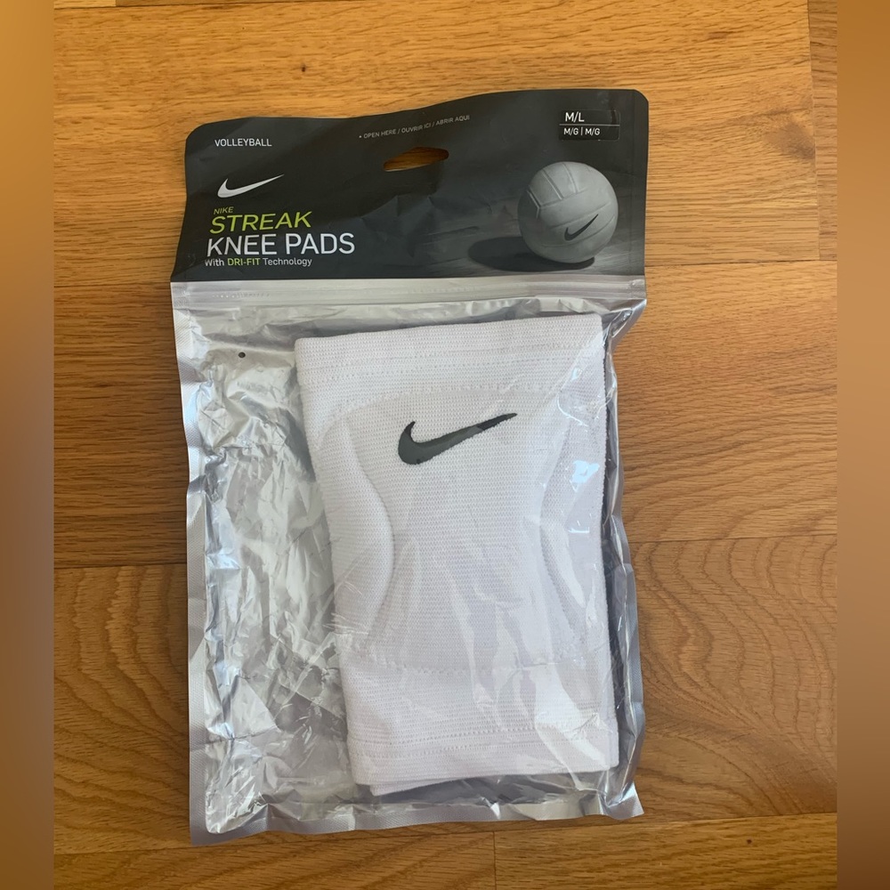 Nike Volleyball Kneepads